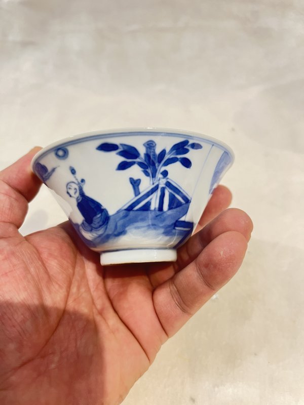青花高仕童子纹斗笠盏一对 - 图11