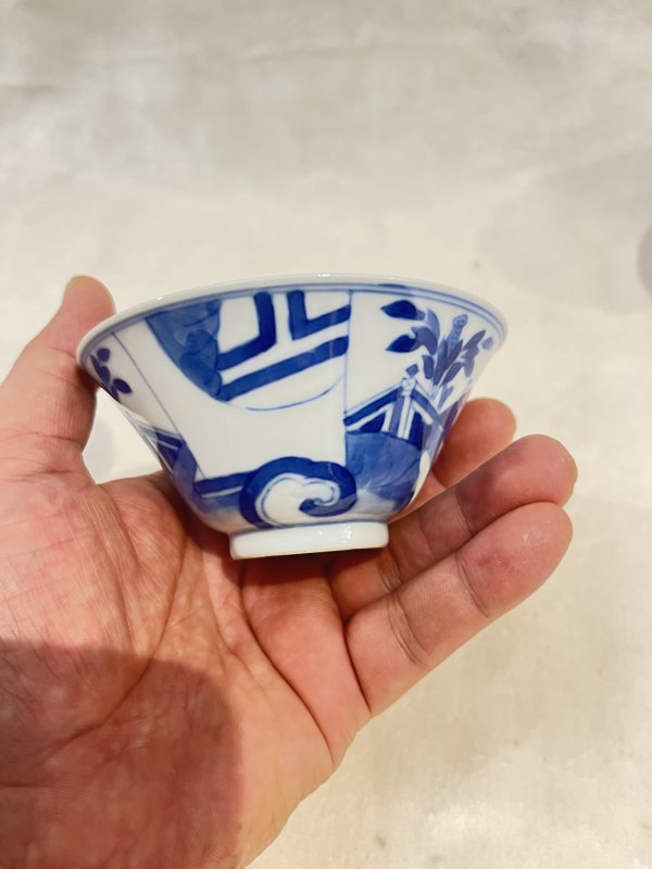 青花高仕童子纹斗笠盏一对 - 图12