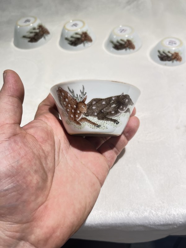 粉彩灵鹿献瑞纹套杯一套 - 图15
