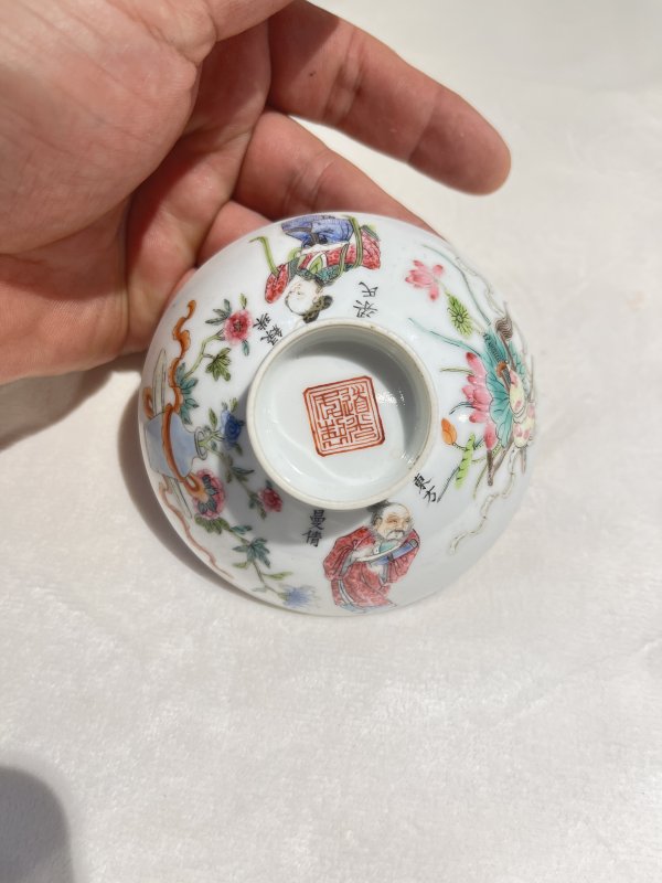 粉彩无双谱盖碗两套一组 - 图17