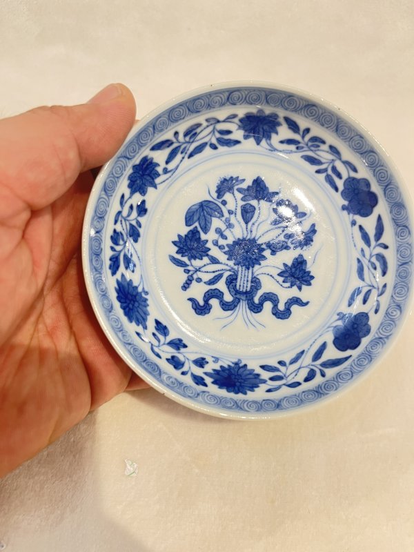 青花一把莲纹盘一对 - 图12