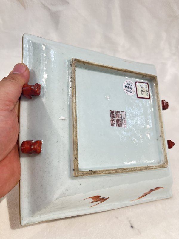 粉彩花蝶纹方盘一对 - 图18
