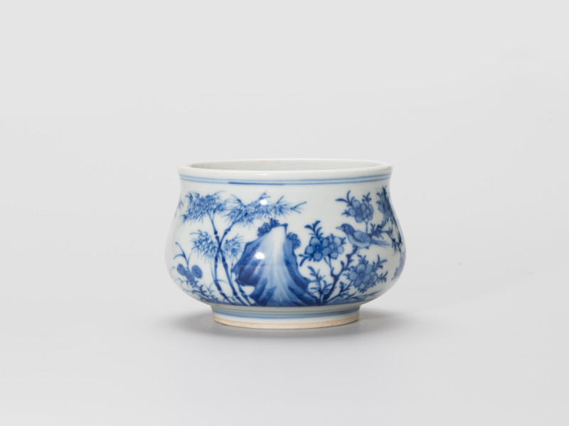 明崇祯 青花通景花鸟纹罗汉式炉
