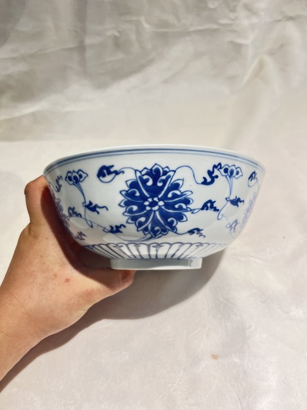 青花缠枝莲纹碗 - 图5