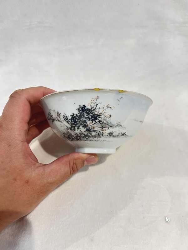 浅绛彩山水纹碗 - 图3