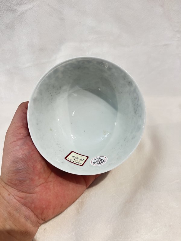 青花缠枝牡丹纹碗 - 图6