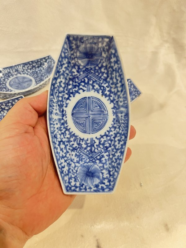 青花缠枝莲纹盏托一套 - 图4