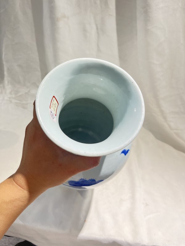 青花松鹿纹罗汉瓶 - 图7