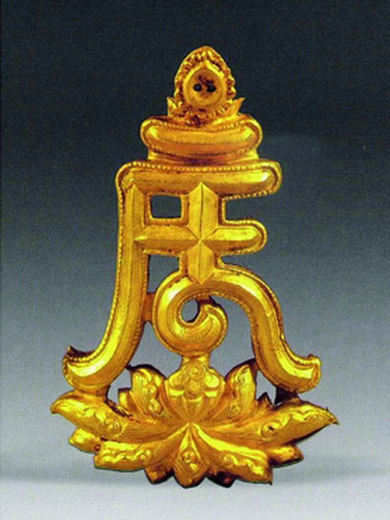 明 金梵文种子字饰件 - 图8
