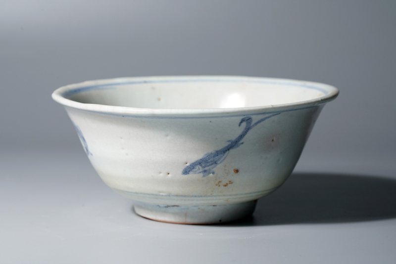 明中期 青花鱼纹碗 - 图5