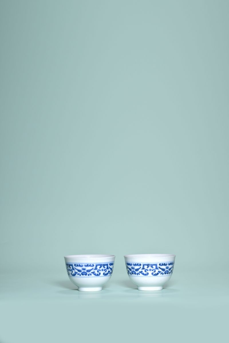 清乾隆 青花夔龙纹茶圆成对 - 图2
