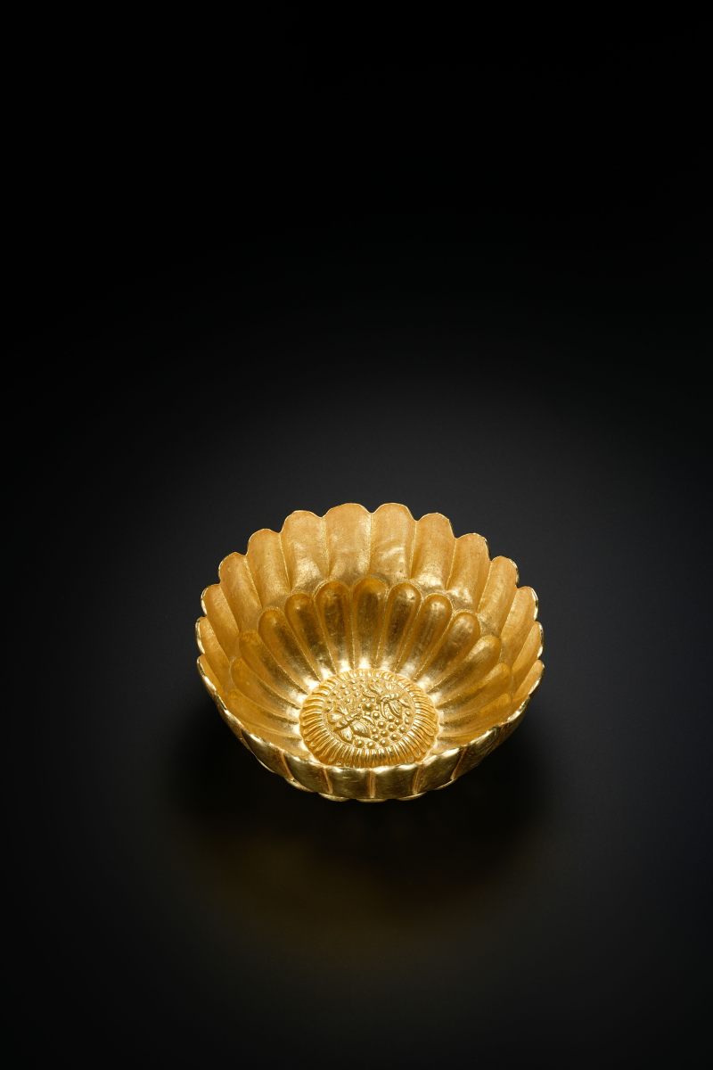 明 金菊瓣形盏 - 图5