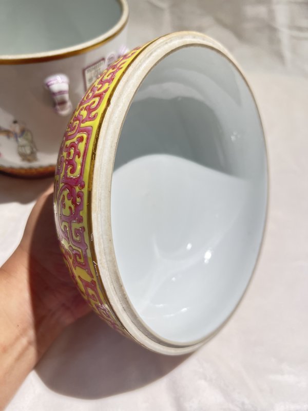 粉彩婴戏纹盖罐 - 图9
