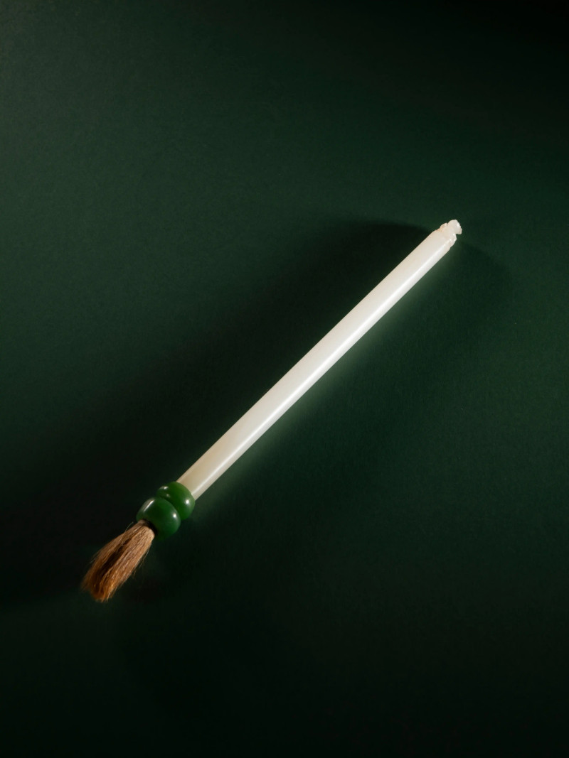 清早期 白玉螭龙钮笔杆