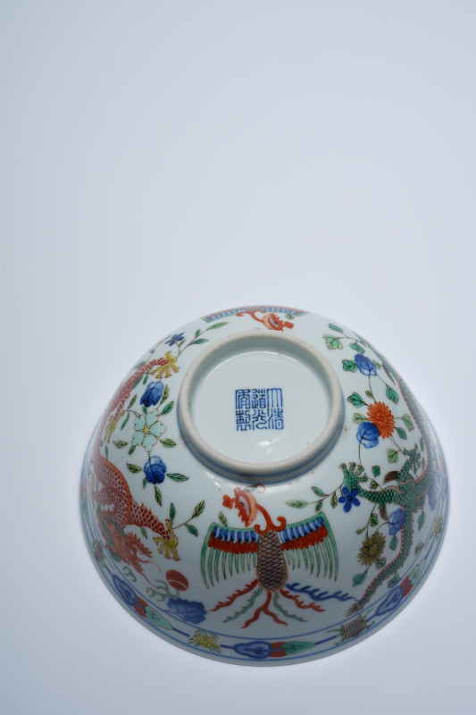 道光五彩龙凤穿花纹碗 - 图2