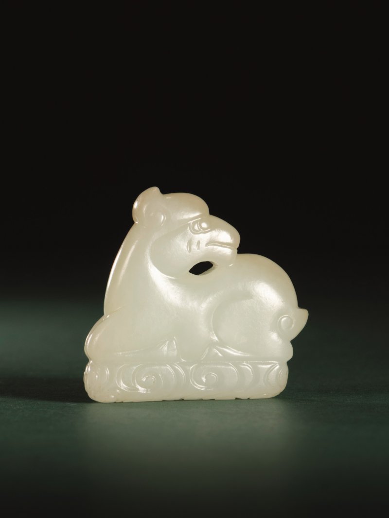 元 白玉踏云瑞兽