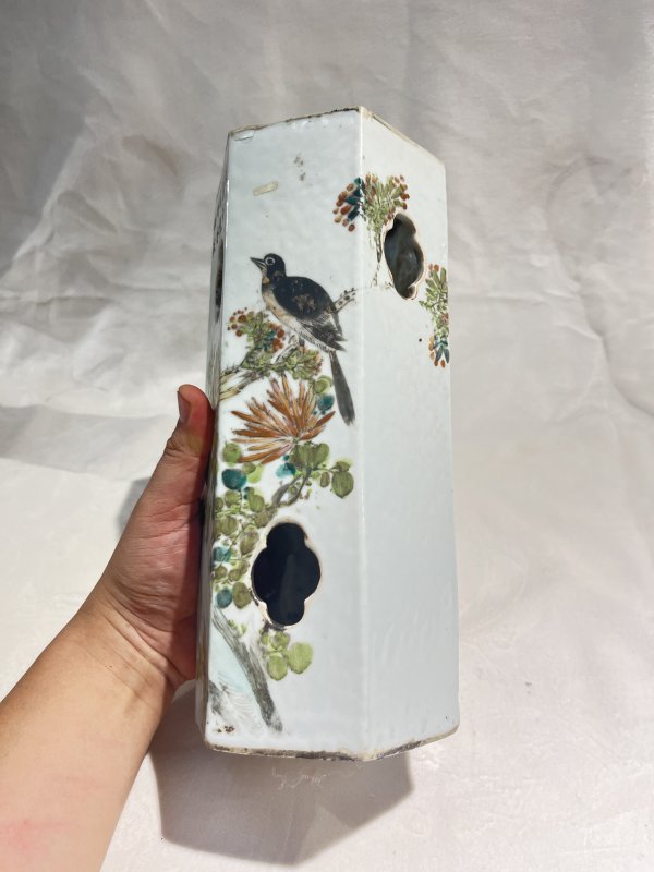 浅绛彩花鸟诗文六方帽筒 - 图4