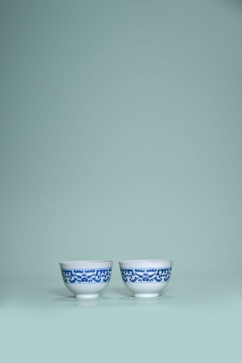 清乾隆 青花夔龙纹茶圆成对 - 图5