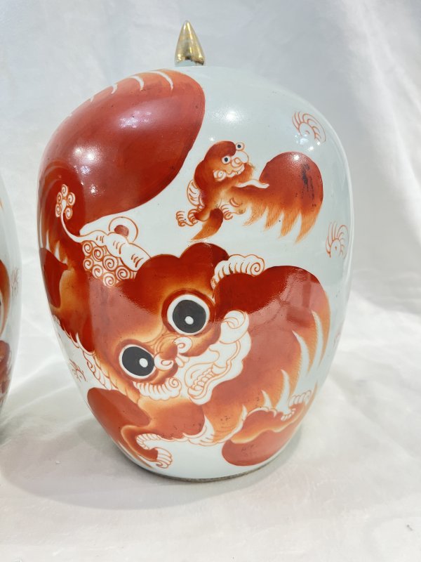 矾红太师少狮纹冬瓜罐一对 - 图7