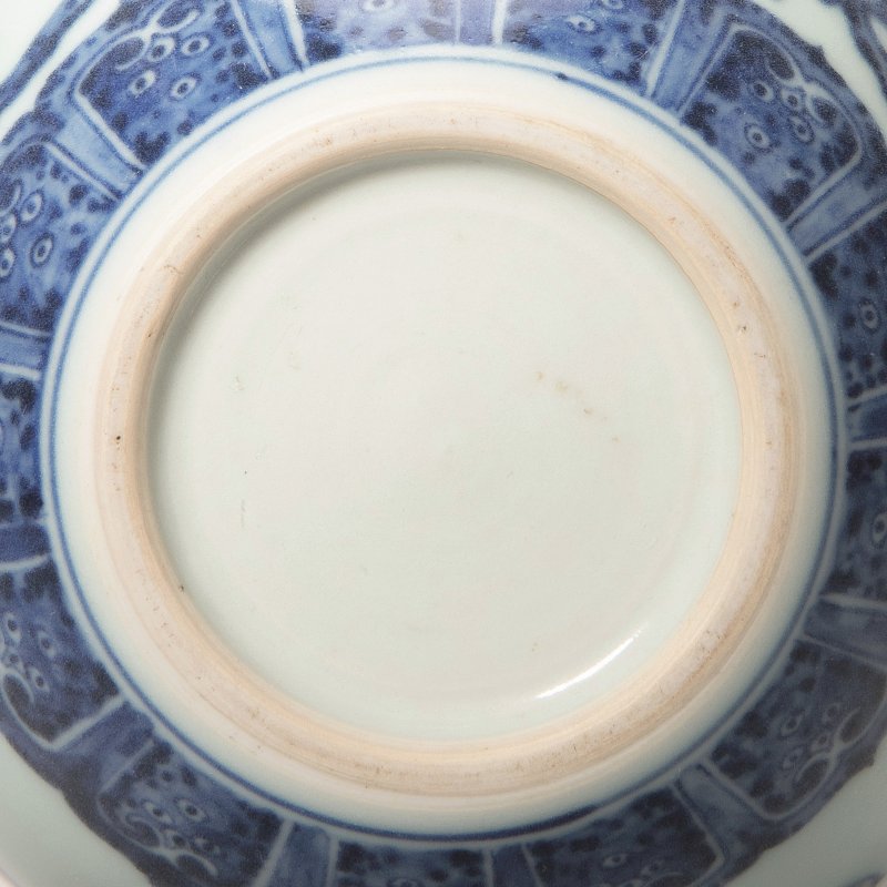 清乾隆 青花釉里红三多纹小天球瓶 - 图2