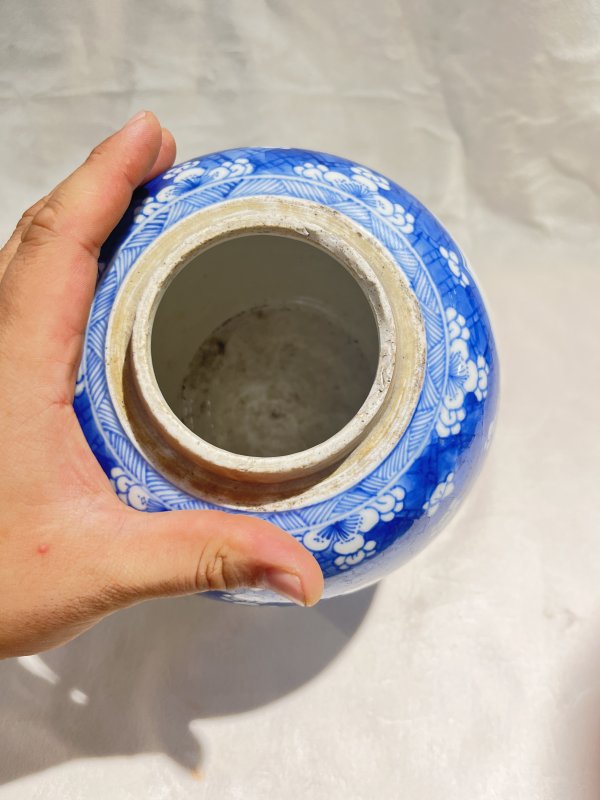 青花开光博古纹罐 - 图7