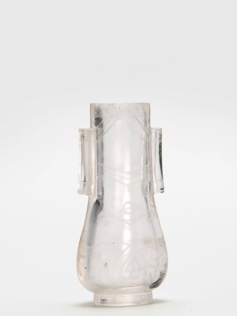 明 水晶贯耳瓶