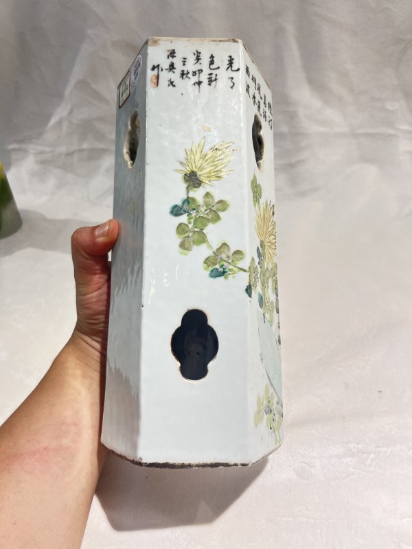 浅绛彩花鸟诗文六方帽筒 - 图6