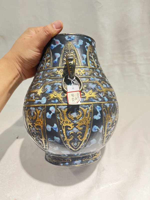 仿古铜彩兽面双耳尊 - 图6