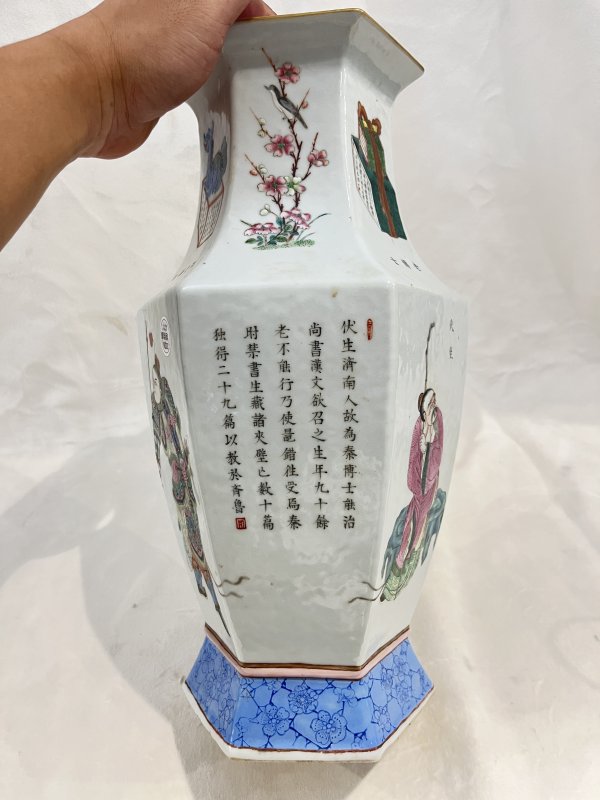 粉彩无双谱六方瓶 - 图7