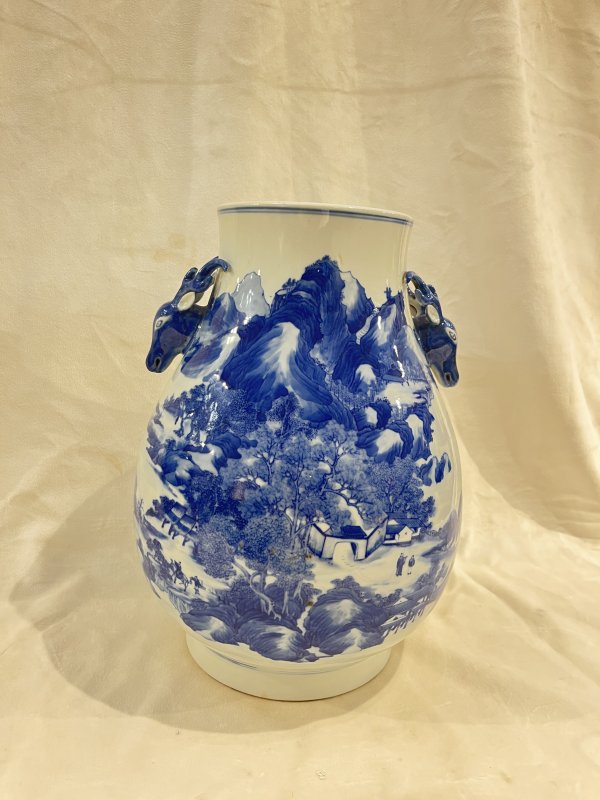 青花山水人物纹鹿头尊 - 图4
