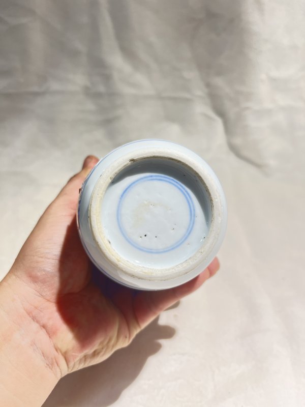 青花釉里红博古纹棒槌瓶 - 图8