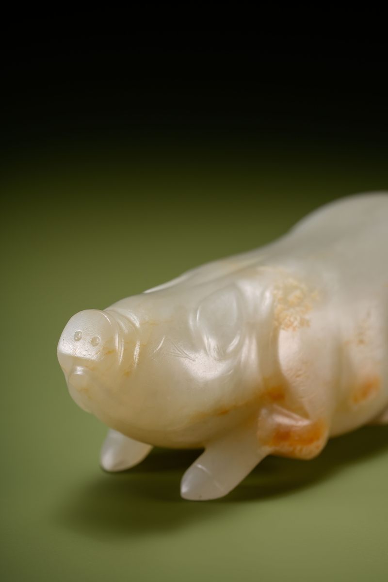 明 圆雕白玉猪 - 图5