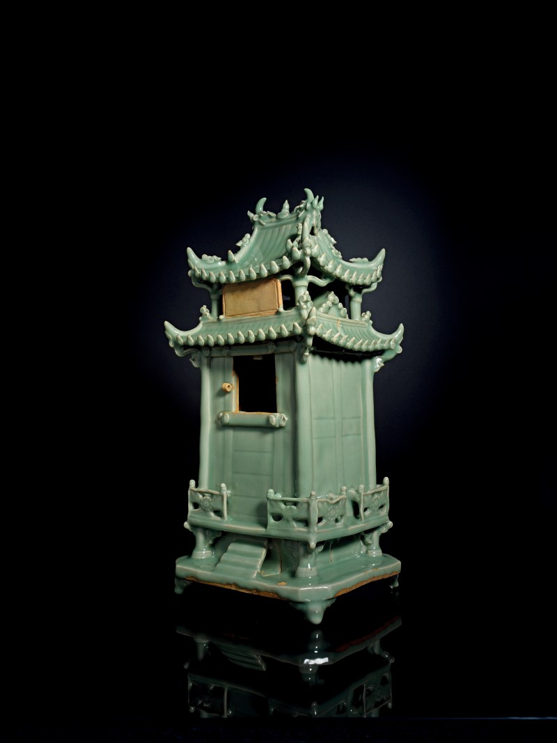 龙泉窑仙宫楼台摆件