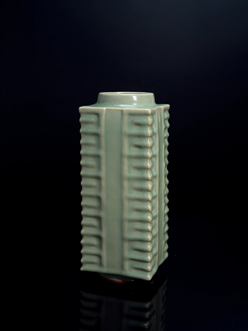 龙泉琮式瓶