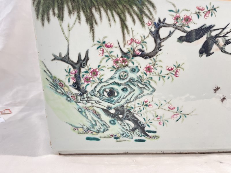 粉彩杏林春燕图长方花盆 - 图15