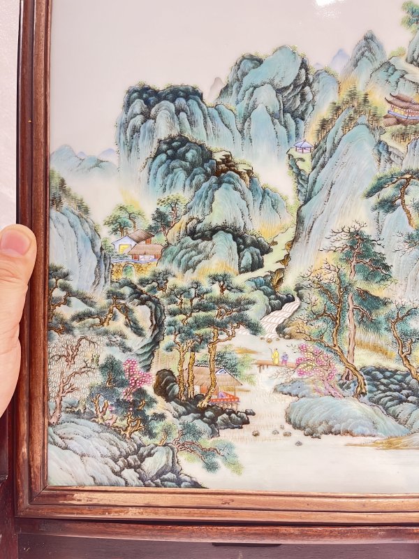 粉彩山水纹瓷板（附原装插屏） - 图6