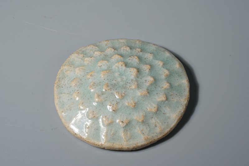 明 青白釉瓜棱小罐 - 图5