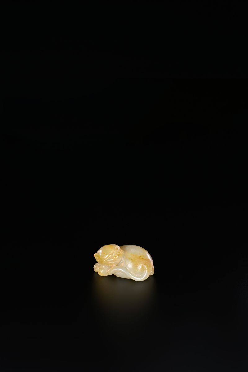 明 白玉红沁卧獾 - 图2