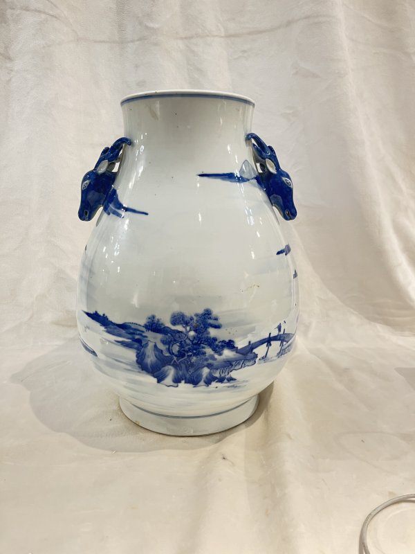 青花山水人物纹鹿头尊 - 图9