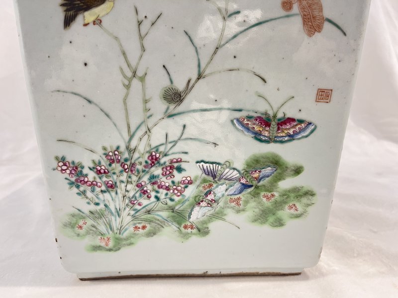 粉彩杏林春燕图长方花盆 - 图18