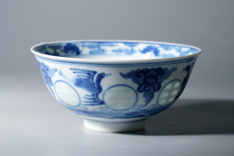 清光绪 青花云鹤玲珑八卦纹碗 - 图7
