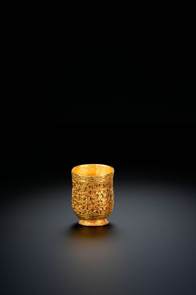 明 錾刻夔龙纹金杯 - 图3