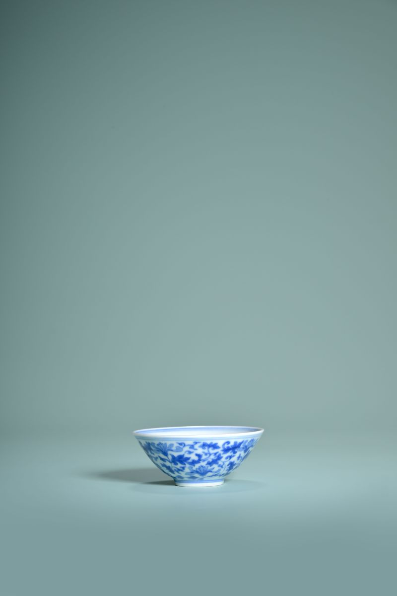 清雍正 青花莲花纹小盏 - 图5