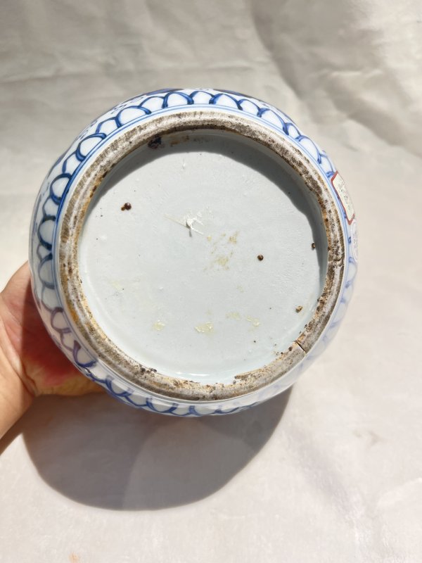 青花葡萄纹瓜棱罐 - 图8