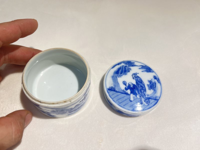 青花高仕纹印泥盒 - 图3
