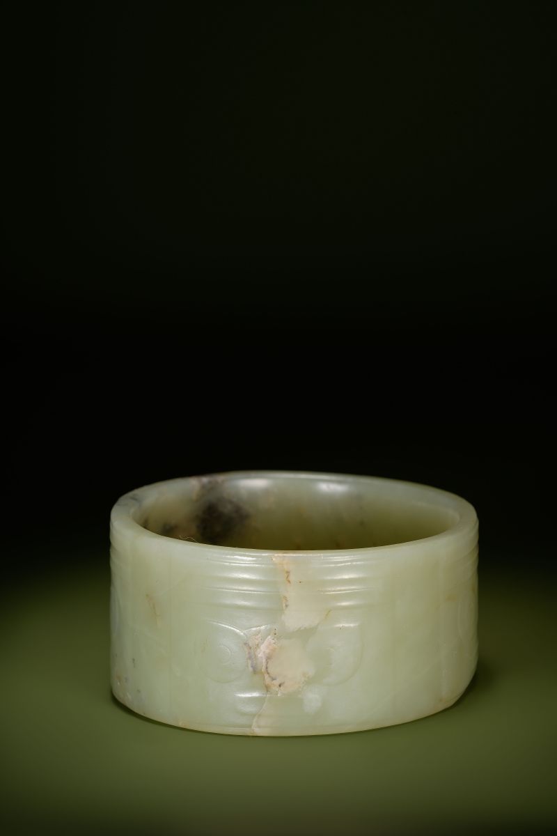 明 黄玉兽面纹琮式箍形器 - 图8