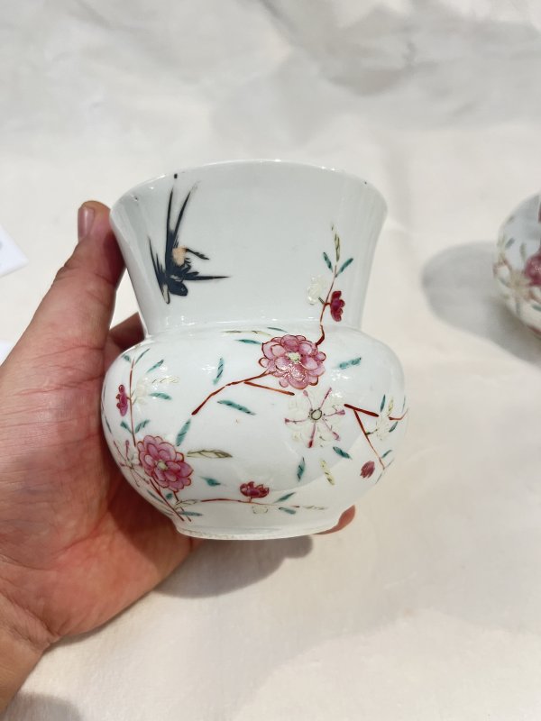 粉彩花鸟纹渣斗一对 - 图4