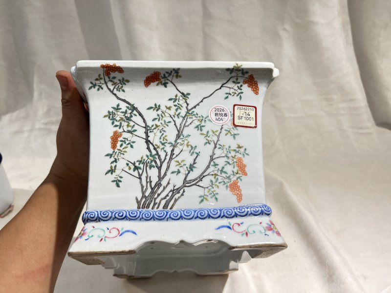 粉彩花鸟纹高足花盆 - 图6