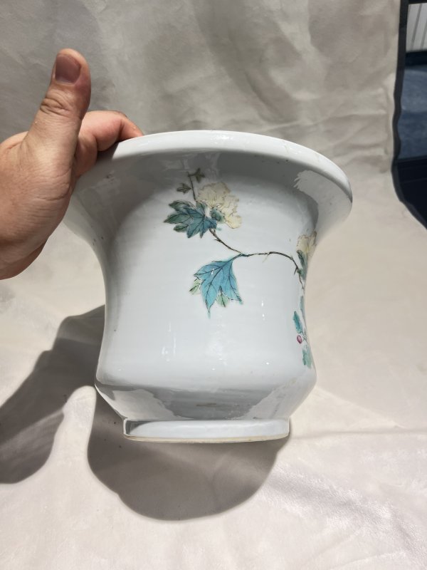粉彩花卉纹花盆 - 图5