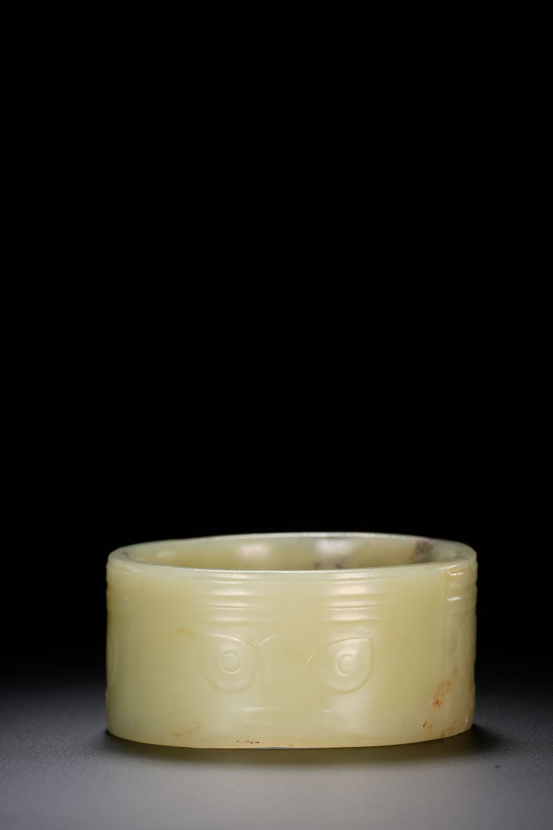 明 黄玉兽面纹琮式箍形器 - 图12